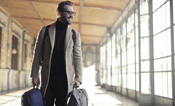 How to Travel Like A Boss Without Packing Light!