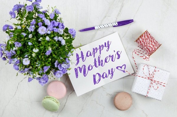 Best Mothers Day Gifts and Gift Bakests To Send it to your Mom In Canada