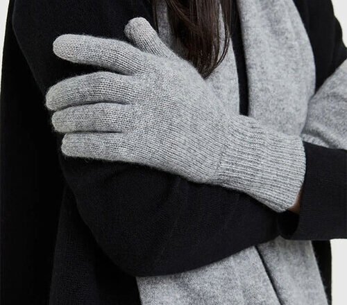 Keep Toasty With These 7 Sustainable Winter Gloves!