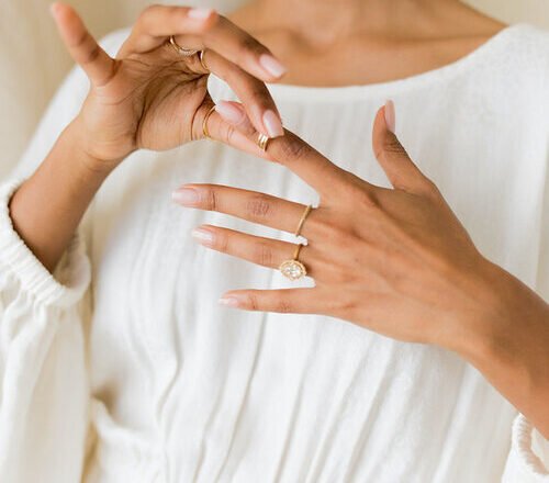 9 Places To Buy Vintage Jewelry & Engagement Rings Online