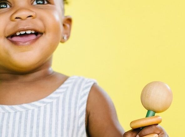 7 Natural Newborn Essentials For Parents On A Budget!