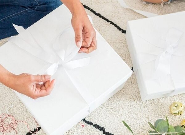 The Prettiest Eco-Friendly Wrapping Paper For The Holidays!