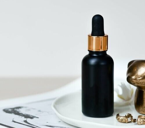 9 Natural Body And Face Oils For Cold Weather!