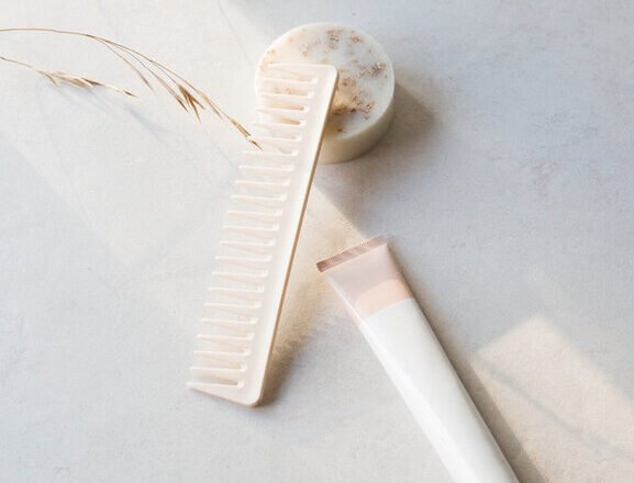 7 Ways To Use Coconut Oil For Beauty & Skin Care!