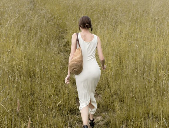 TSA-Approved & Toxic-Free: 9 Natural & Organic Skincare Essentials To Pack In Your Carry-On!