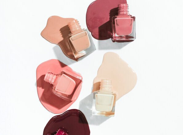 9 Natural Nail Polishes In Our Favorite Colors!