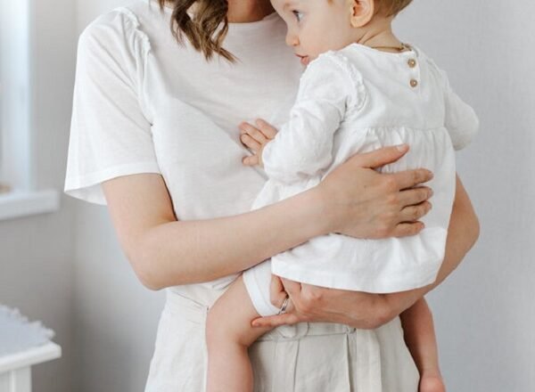 9 Holistic Remedies For Parents & Babies!