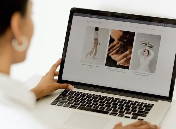 10 Lifestyle Websites For Women That We’re Obsessed With!