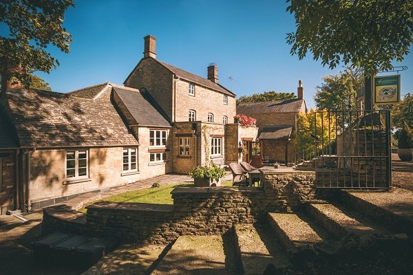 Cotswold cottages: The Feathered Nest!