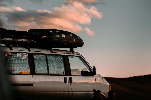 How Do I Choose the Best Roof Rack for My Van?