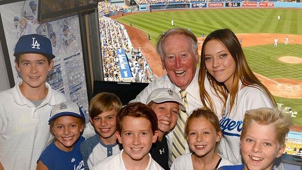 Vin Scully Net Worth [2022] | Biography, Income & Family Status !