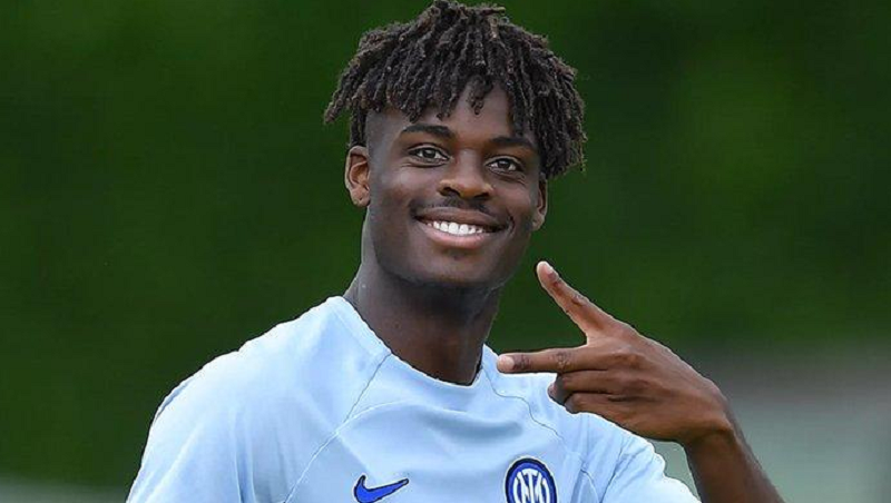 Yann Aurel Bisseck Net Worth
